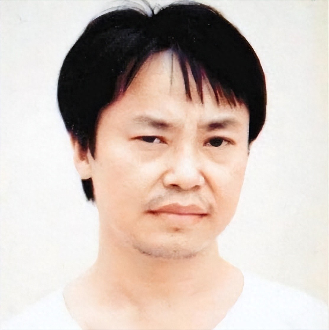 乐鱼体育app-张子强家人现状曝光:遗孀携20亿定居泰国,大儿子成了餐厅厨师