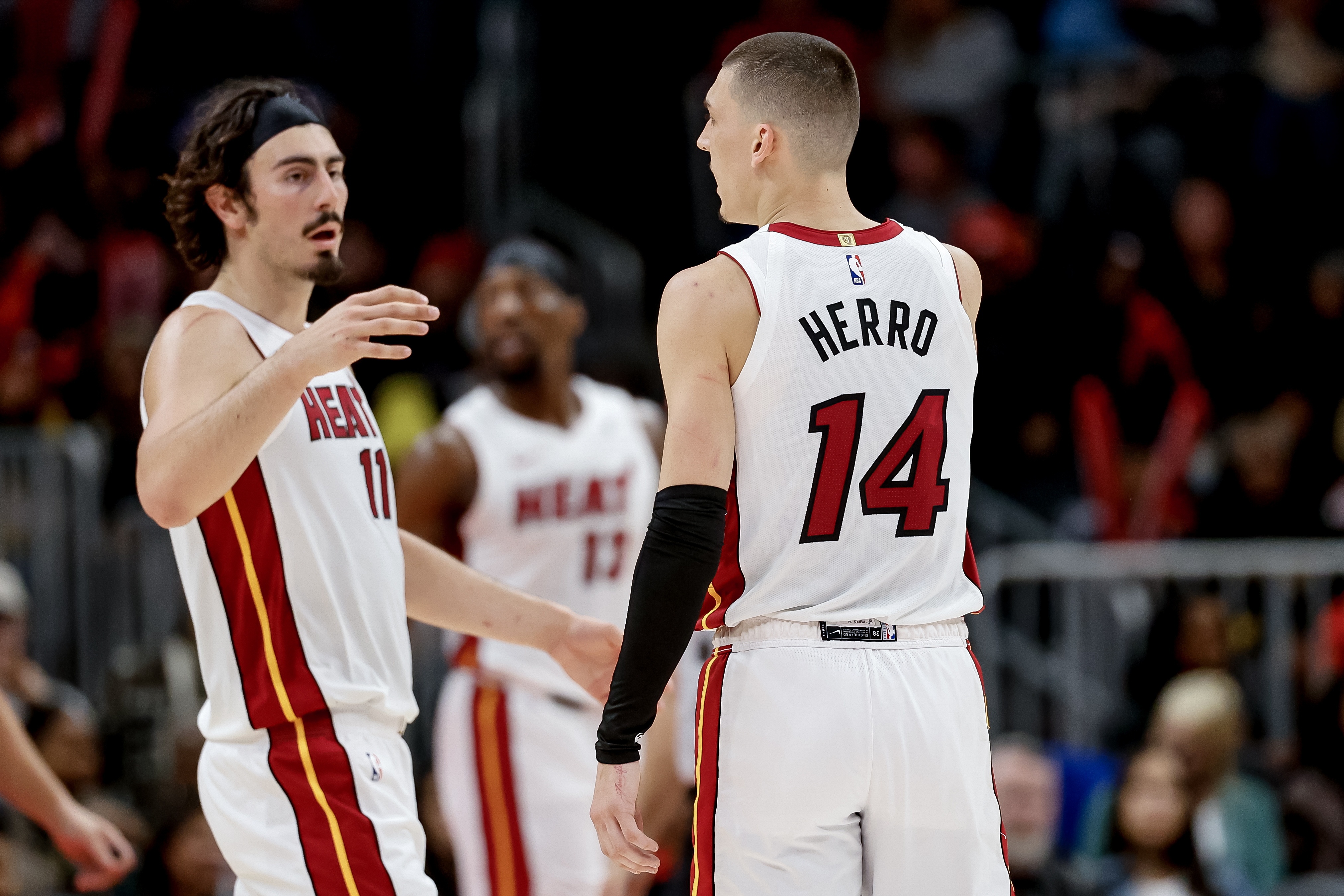 乐鱼体育app官网-NBA“返乡”大乱斗:东契奇弗拉格聚首 詹欧合体 马刺&雷霆太炸裂