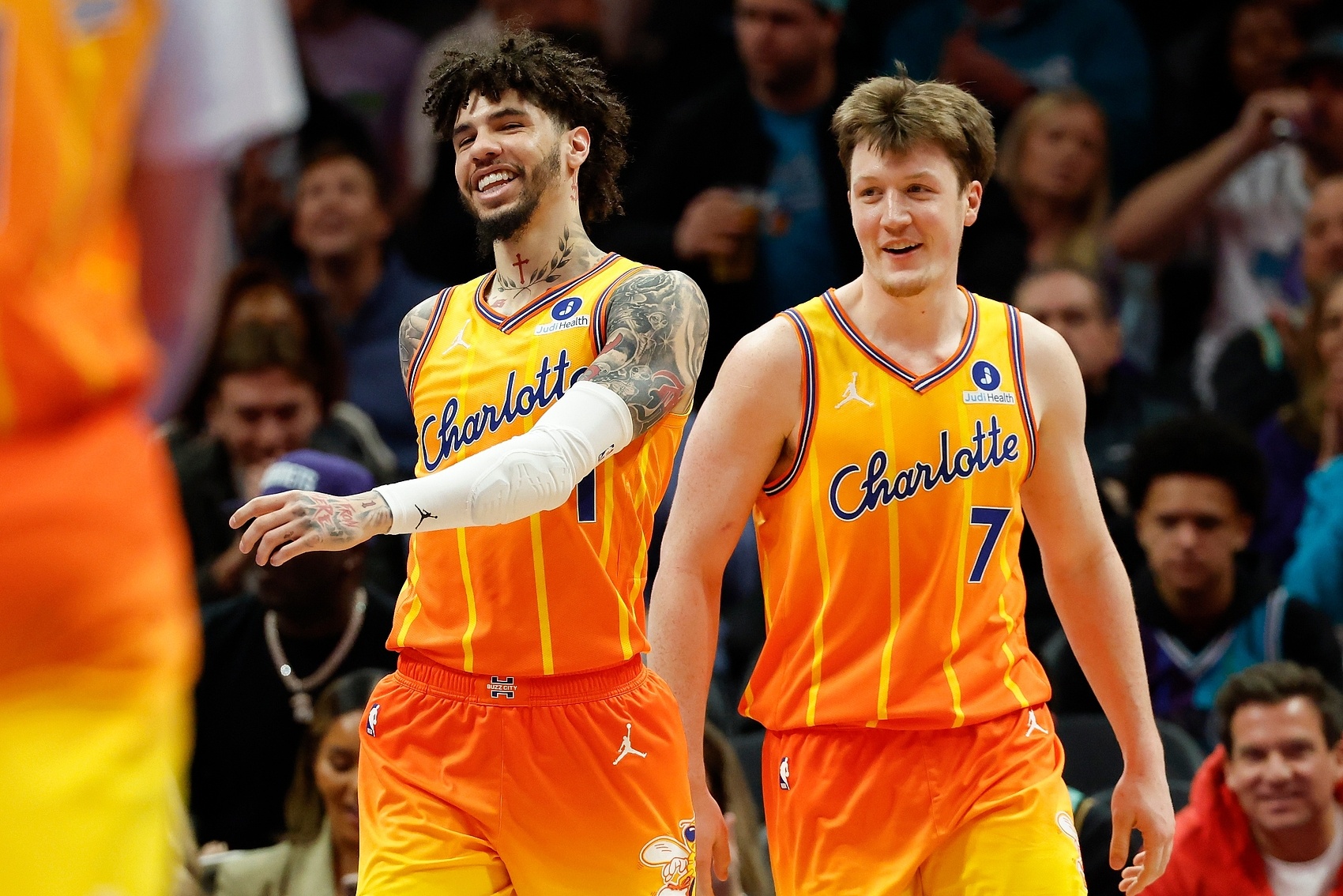 乐鱼体育app官网-NBA“返乡”大乱斗:东契奇弗拉格聚首 詹欧合体 马刺&雷霆太炸裂