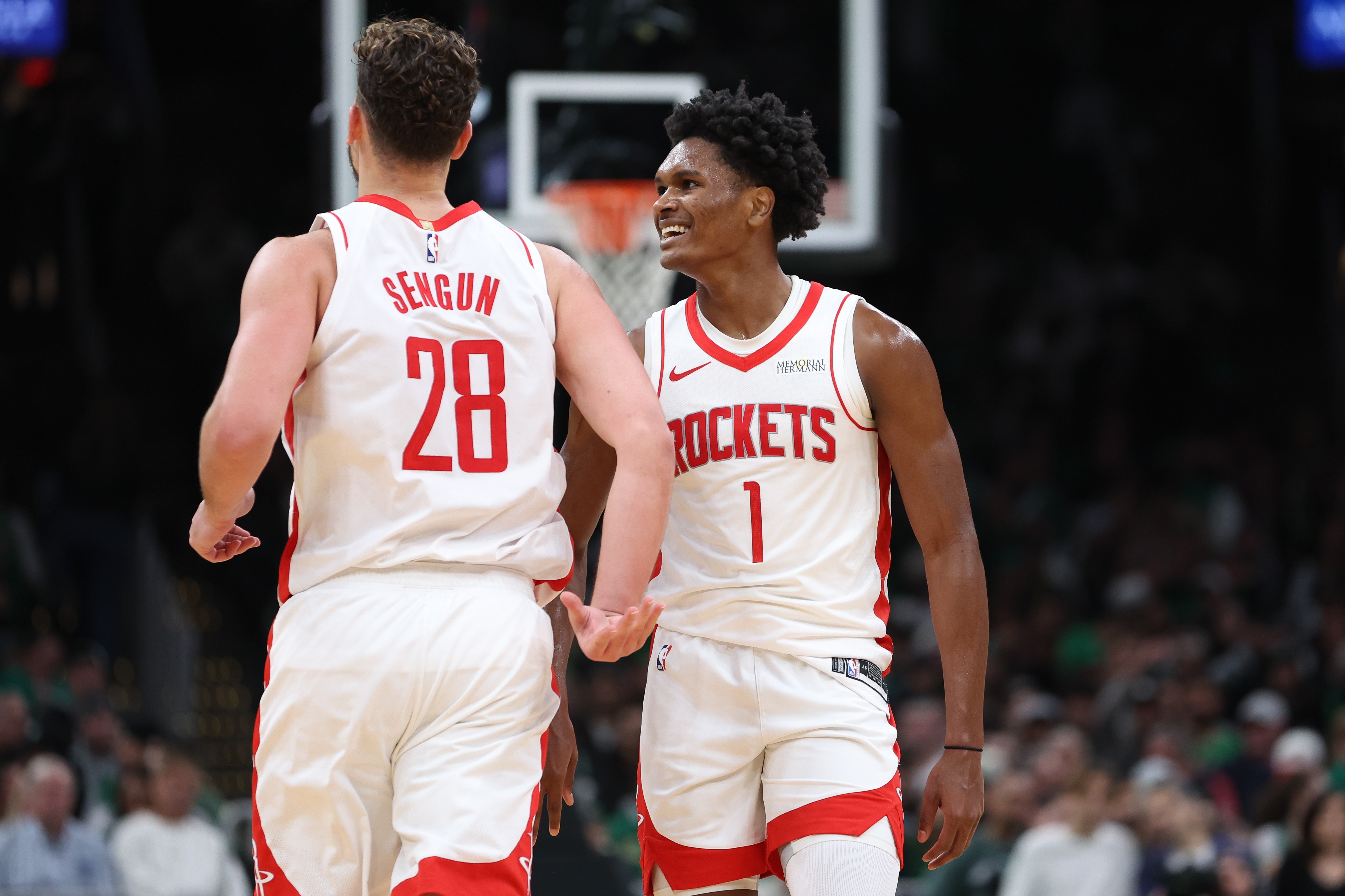 乐鱼体育app官网-NBA“返乡”大乱斗:东契奇弗拉格聚首 詹欧合体 马刺&雷霆太炸裂