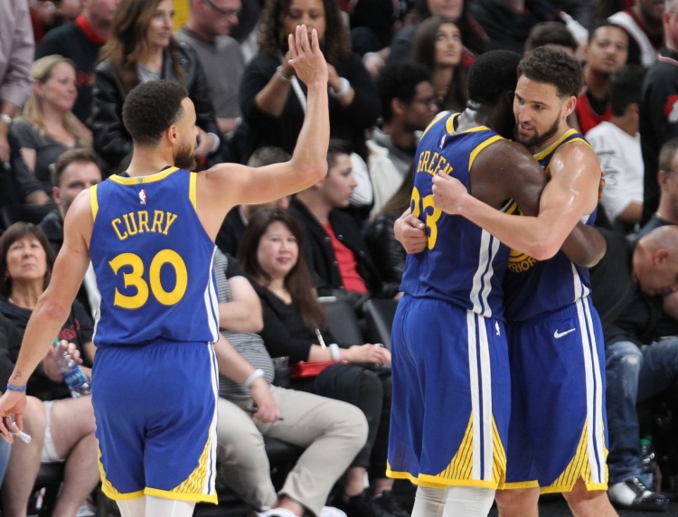 乐鱼体育app官网-NBA“返乡”大乱斗:东契奇弗拉格聚首 詹欧合体 马刺&雷霆太炸裂